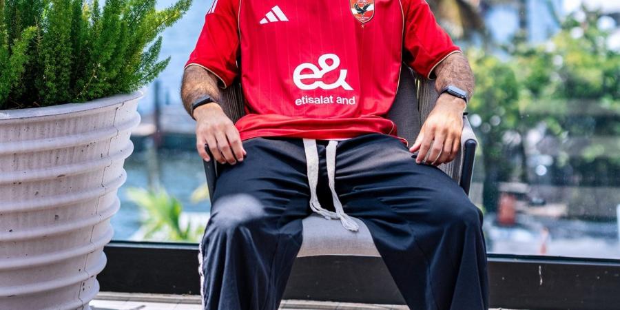 الأهلي
      يرحب
      بزيزو
      في
      ميامي
      استعدادًا
      لكأس
      العالم
      للأندية..
      صور - تكنو بلس