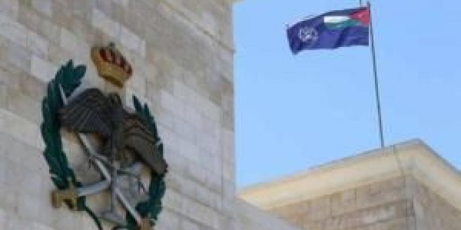 التحقيق
      مع
      شابين
      ظهرا
      بفيديو
      "مثير
      للفتنة"
      يسيء
      لنادي
      رياضي - تكنو بلس