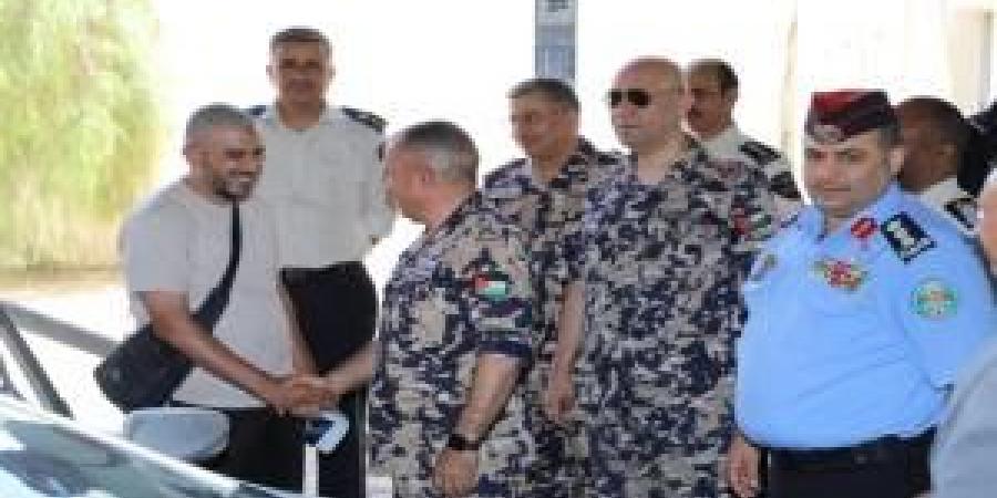 الأمن:
      2500
      حاج
      عبر
      الحدود
      الأردنية
      من
      خلال
      74
      حافلة
      و100
      مركبة - تكنو بلس