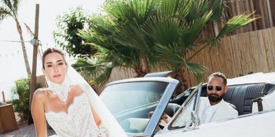 أمينة
      خليل
      تتصدر
      التريند
      بعد
      نشرها
      صور
      زفافها
      باليونان - تكنو بلس