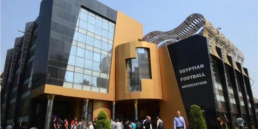 اتحاد
الكرة
يعلن
رسوم
الشكاوى
والتقاضى
للموسم
المقبل - تكنو بلس
