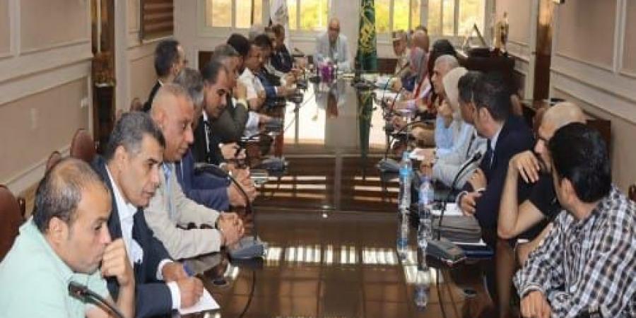 محافظ
القليوبية
يتابع
الاستعدادات
النهائية
لامتحانات
الثانوية
الع - تكنو بلس