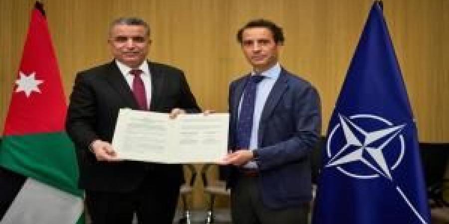 الأردن
      يوقع
      اتفاقية
      مقر
      مع
      حلف
      الناتو
      لاستضافة
      مكتب
      ارتباط
      دبلوماسي
      في
      عمّان - تكنو بلس