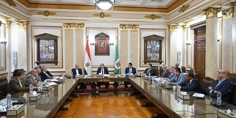 جامعة
القاهرة
تسابق
الزمن
لاستكمال
مشروع
إسكان
أعضاء
هيئة
التدريس - تكنو بلس
