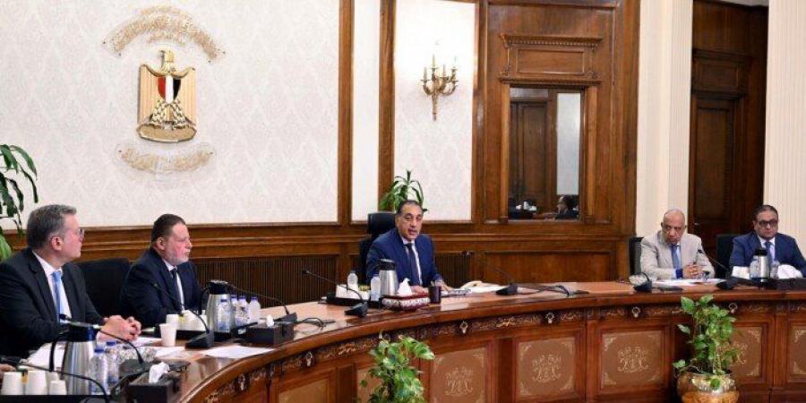 عاجل..
      رئيس
      الوزراء
      يتابع
      خطة
      توفير
      مخزون
      مطمئن
      من
      المواد
      البترولية
      والغاز
      الطبيعي - تكنو بلس