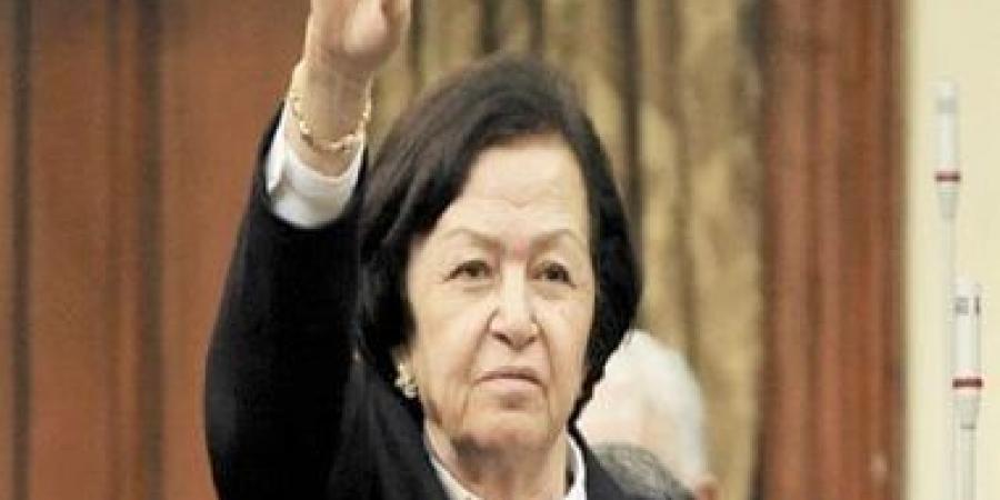 النائبة آمال عثمان.. أول وكيل لمجلس النواب من 1997 وحتى 2010