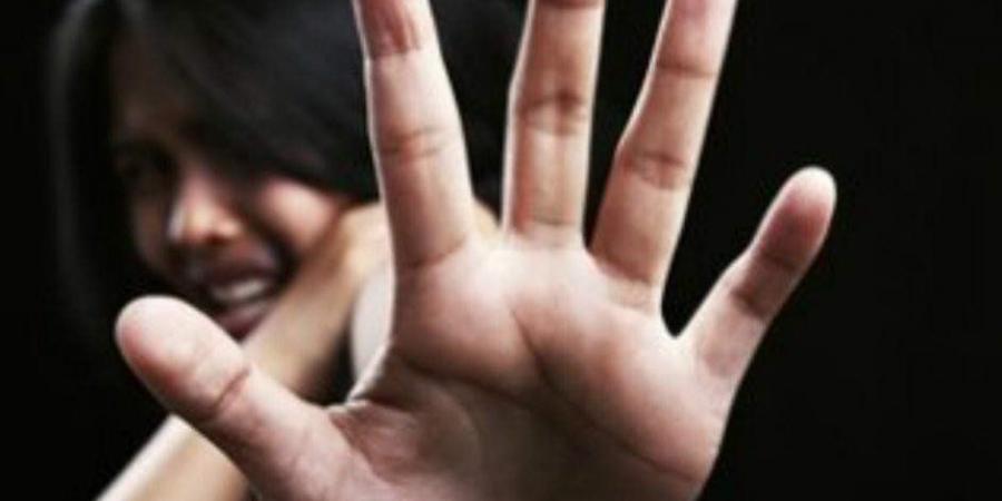 القصة
      انتهت
      بفضيحة..
      أب
      يدفع
      ابنته
      إلى
      الهرب
      للإقامة
      برفقة
      حبيبها
      في
      حدائق
      أكتوبر - تكنو بلس