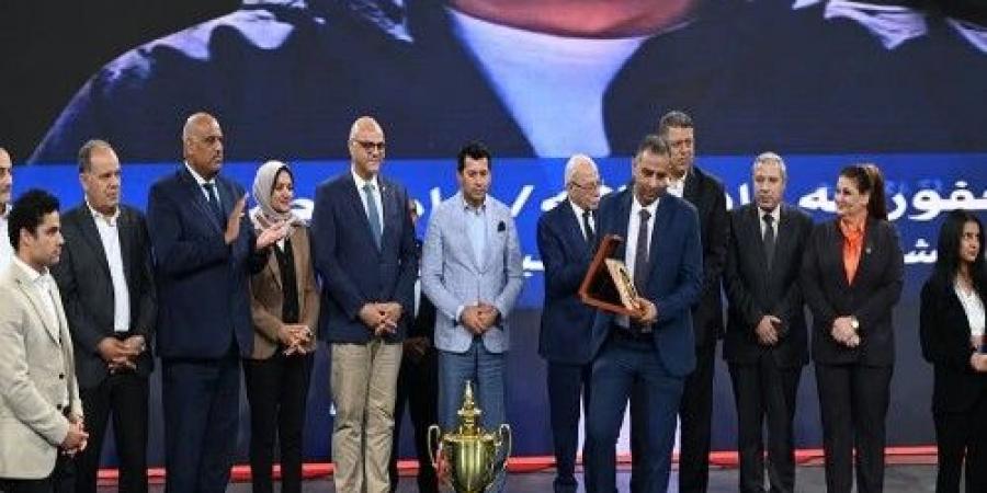 منتخب
القليوبية
يفوز
بالمركز
الثاني
في
دوري
مراكز
الشباب
لكرة
اليد - تكنو بلس