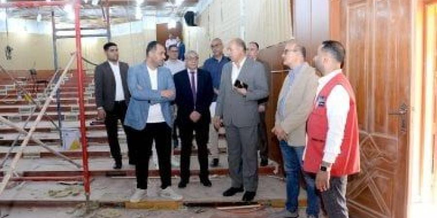 رئيس جامعة المنصورة يتابع ميدانيًّا سير العمل بالمشروعات الجديدة
